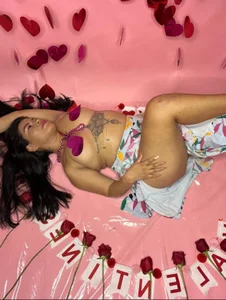 Aurora_sanchess happy valentine's day Pic 3