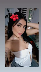 Public de ZoeWayward  6 Imagens