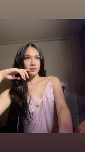 valensiahills's XXX Nude Photo 4