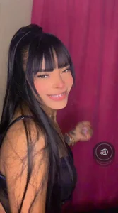 EmmaEbony_ 😈 I'm all alone… will you join me? - {count, plural, one {תמונה אחת} two {שתי תמונות} many {# תמונות} other {# תמונות}}