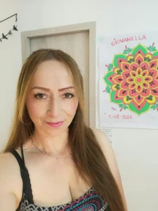 Giovanela_rose 🔥 Sweet face, naughty thoughts… can you handle both? Pic 6