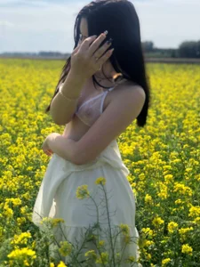 BootyTrisha The same field where I'm a girl🥵 Pic 7