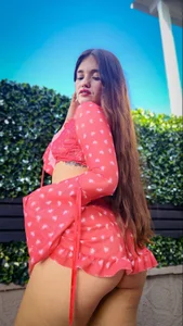 IvyVoos Public Pic 6
