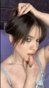 LiaRobbins Public Immagine  6