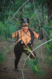 OliviaBurning I am WILD 😈🐱‍👤 Immagine  3