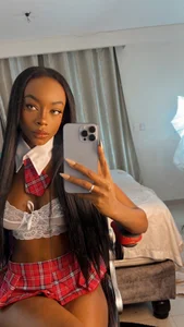 Zdjęcia Agatha_F0X A sexy student👩🏾‍🏫: 