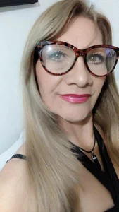 samantha_mature_ Public Pic 5