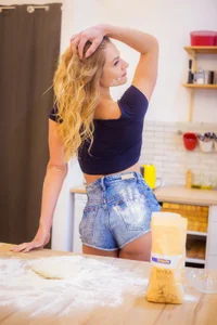 Milf_Tea Beauty kitchen Immagine  9