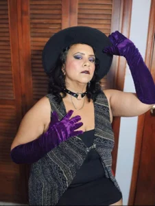 BiirdyDavis: Your favorite witch ( 3 фото)