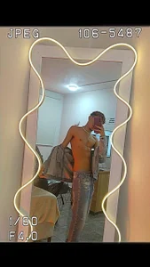 Axel_tay Mmm daddy Hình 2