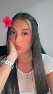 About me od VictoriaLannee  snímek