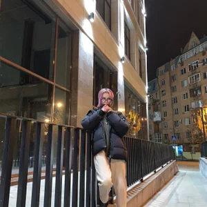 PeachyLuna Public 사진