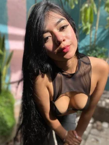 Amara_rosee_ Public Billede 3