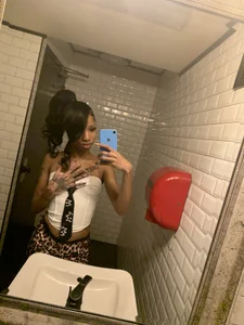 Pretty Gyall de tinkyybae  2 Imagens