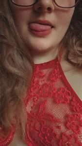 loflow69Dentelle rouge 😘🤭图片 2