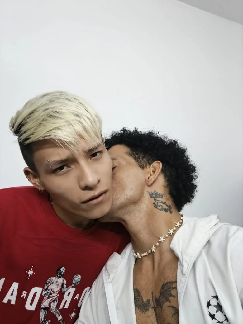 MaxyRyan Public slika