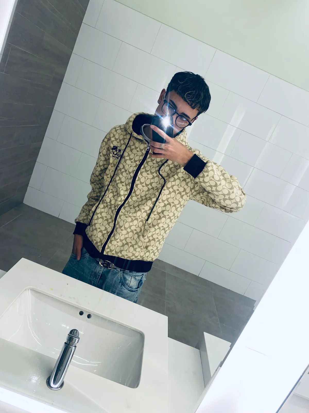 %{count, plural, one {תמונה טרנדית של Danny_prince} two {שתי תמונות טרנדיות של Danny_prince} many { 3364 תמונות טרנדיות של Danny_prince} other { 3364 תמונות טרנדיות של Danny_prince}}