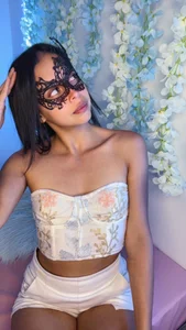 CattleyaMoore Something casual👗​😽​ Pic