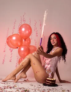 My gift is me 🎀 de ashly_mr  4 Imagens