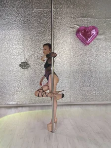 Zlata666: Pole vibes ( 6 фото)