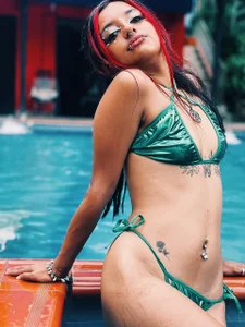 carolinerue 🫧𖹭. Pic