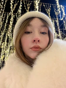 Miche1le_Allenne Public Pic 6