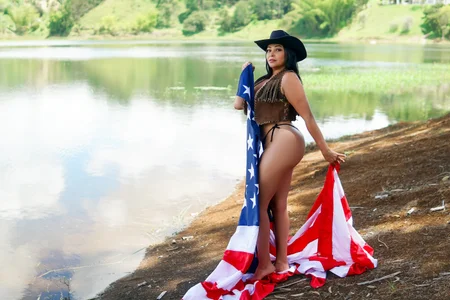 EmaBakker Independence day❣👑 Pic 3