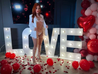 MadelineFox the love of your life Pic 5