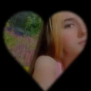 EarthaCwik Public Bilde