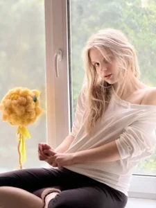 AliceAlways Do you love the sun?=3 Pic 3
