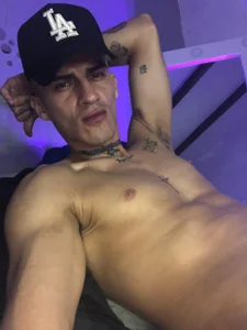 bray_hotboy777 enjoy sexy relax Foto