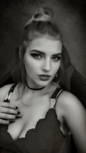 SoftAmber_ Public Pic 2