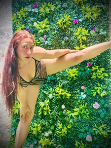 IvonneSkariel kullanıcısının “I’m not for everyone… only for those who can handle me 😈🔥” albümü -  2 fotoğraf