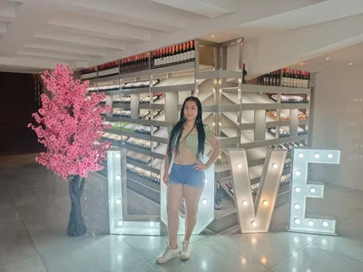 HAPPY DAY de Anna_surrender_pinup  2 Imagens