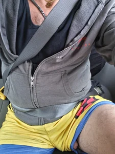 halfwayhausGUY me Poză 4