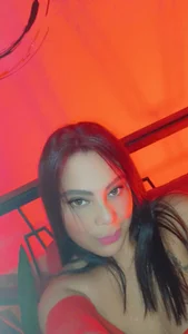 TiffanyMoons_01Public Bild