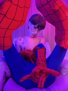 Kitsuneplay_: Cosplay Spiderman ( 3 фото)