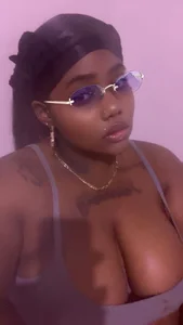 BiggRedd545's XXX Nude Photo 1