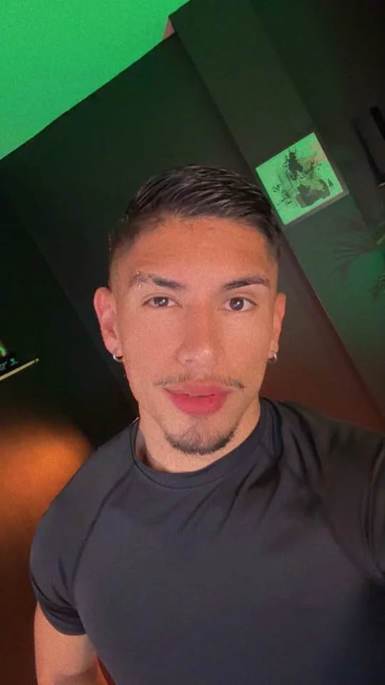 Ảnh Thịnh Hành của Aaronfox_x 7643