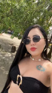 SarayRoyse Being very happy Foto 3