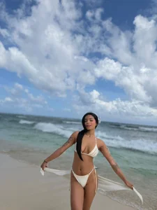 ximenawilliamss Caribbean Sin 🌴🌺 Immagine  2