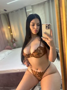 KylieDivine Pure Seduction Pic