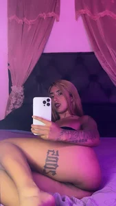 Nicolforest: 🫣🖤 ( 2 фото)