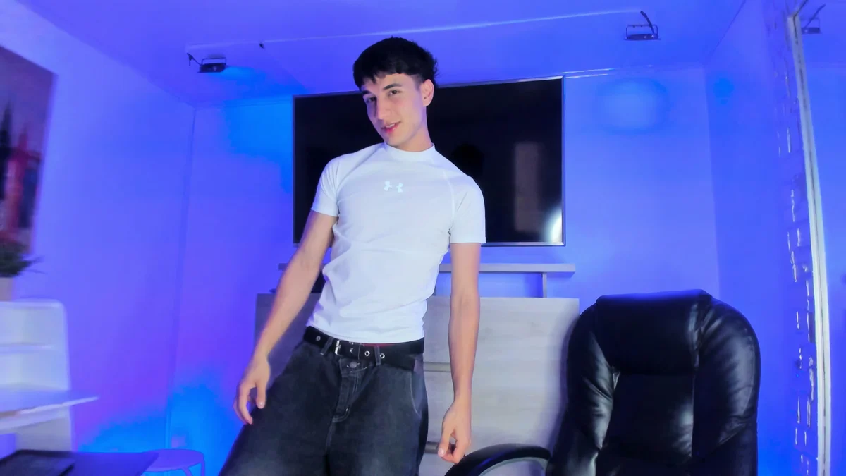 Taylor_Brooks immagine di tendenza 9722