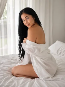 VikyThomsonn LO NUEVO EROTICO Billede