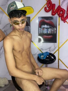 boyswantingplay😍图片