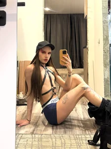 Public od erikabrowncute  2 snímek