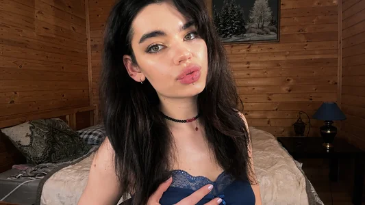 LaceyBatter kullanıcısının Beautiful footage from the stream🍒 albümü -  5 fotoğraf