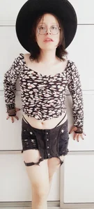 FemboyCupcake69 𝐀𝐥𝐰𝐚𝐲𝐬 𝐨𝐧 𝐠𝐨𝐨𝐝 𝐯𝐢𝐛𝐞𝐬! 😌🌸🥰 Pic 4