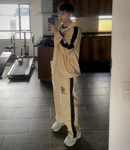 oliver_kyy kullanıcısının 👋🏻👋🏻 albümü -  4 fotoğraf